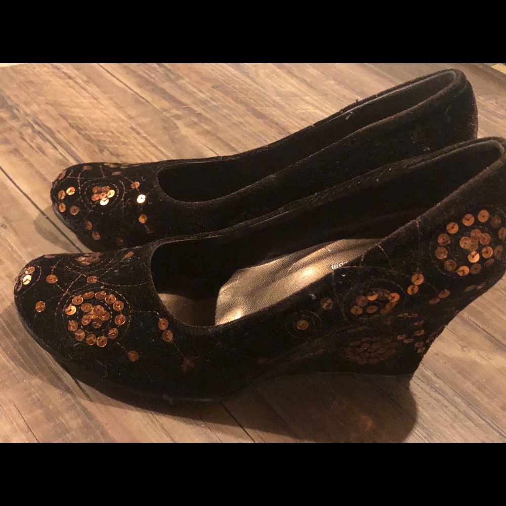 Wanted brown shoes